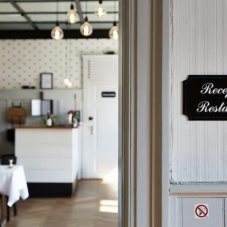 Saxkjobing Hotel